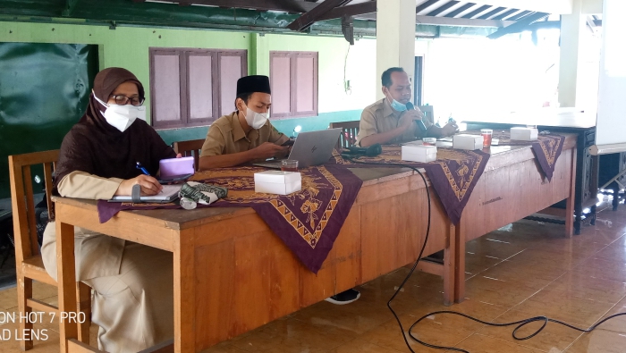Koordinasi Pelaksaan Vaksin Bersama Pamong dan Kader Kesehatan