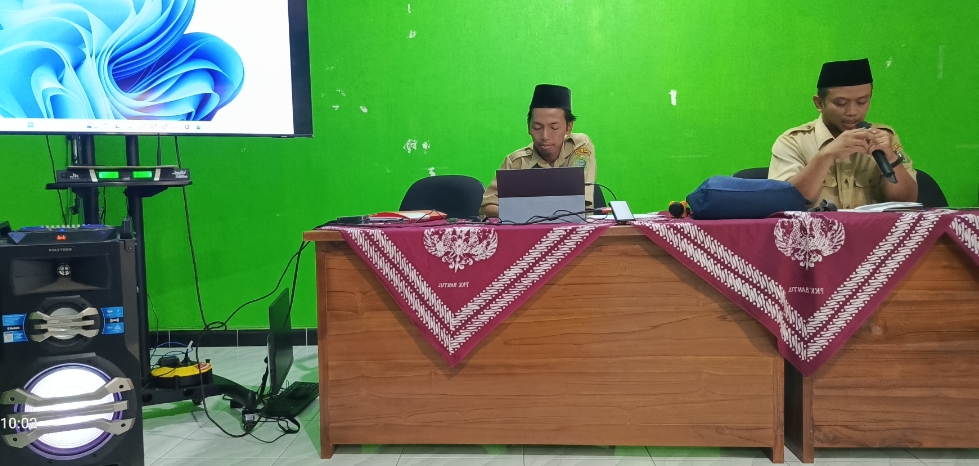 Rapat Koordinasi Pemerintah Kalurahan Pleret Terkait Pengawasan dan Evaluasi Pamong Kalurahan